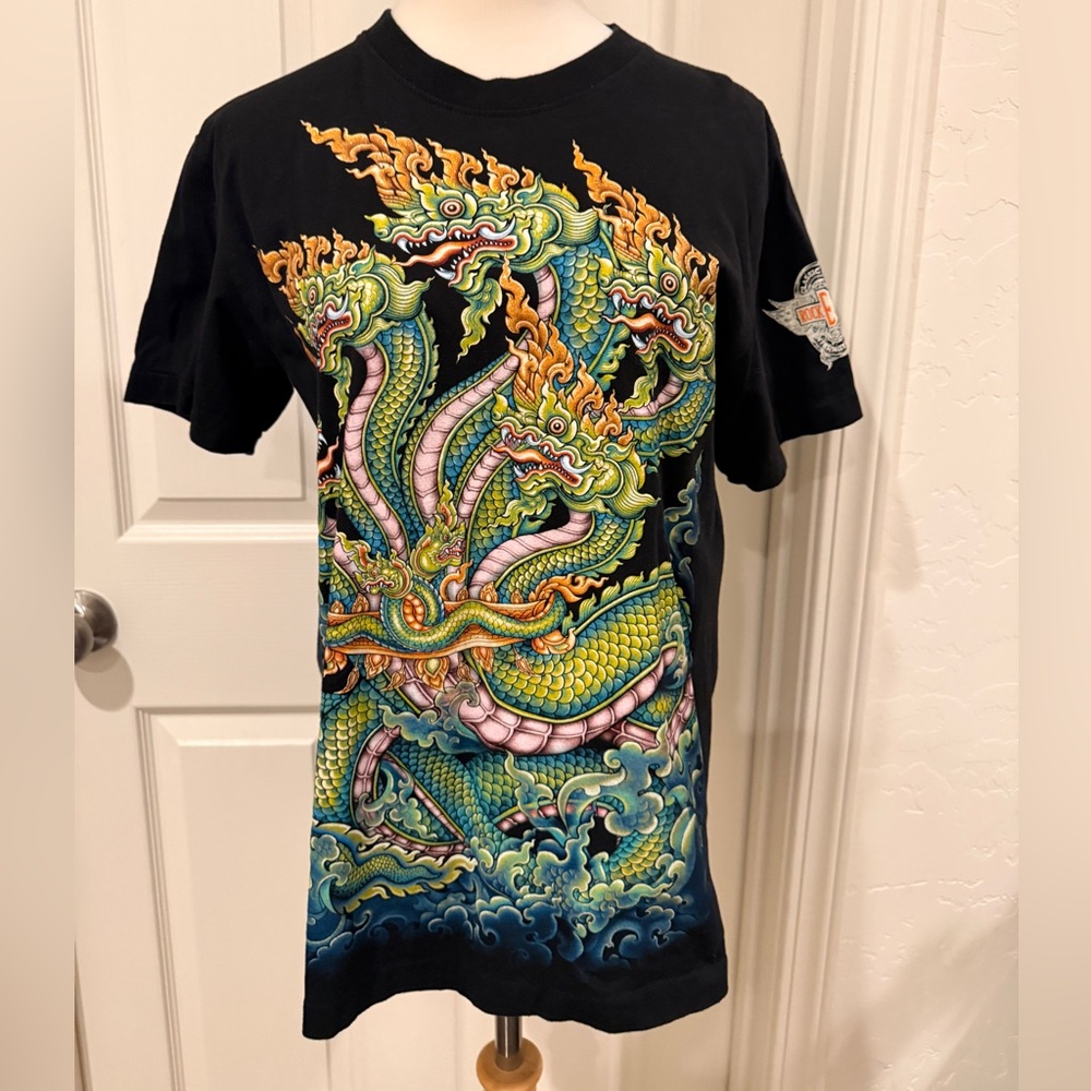 Black Short-Sleeve Men's Tee with Multicolor Dragon Graphic